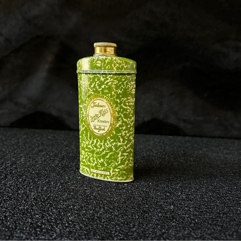 DJER-KISS Antique Talcum Tin